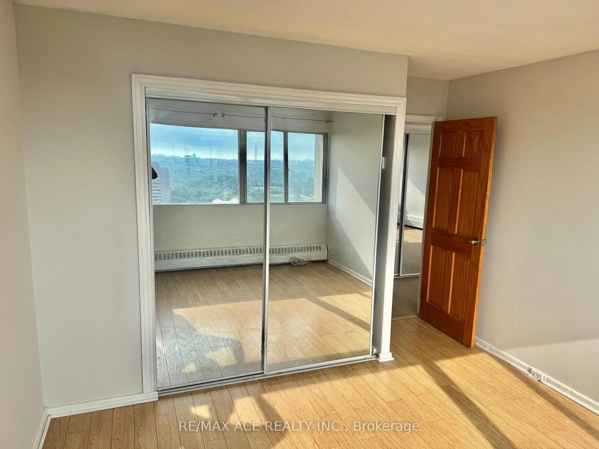 Photo 19 of Unit 2504, 715 Don Mills Road, Toronto, Flemingdon Park — HOMEH