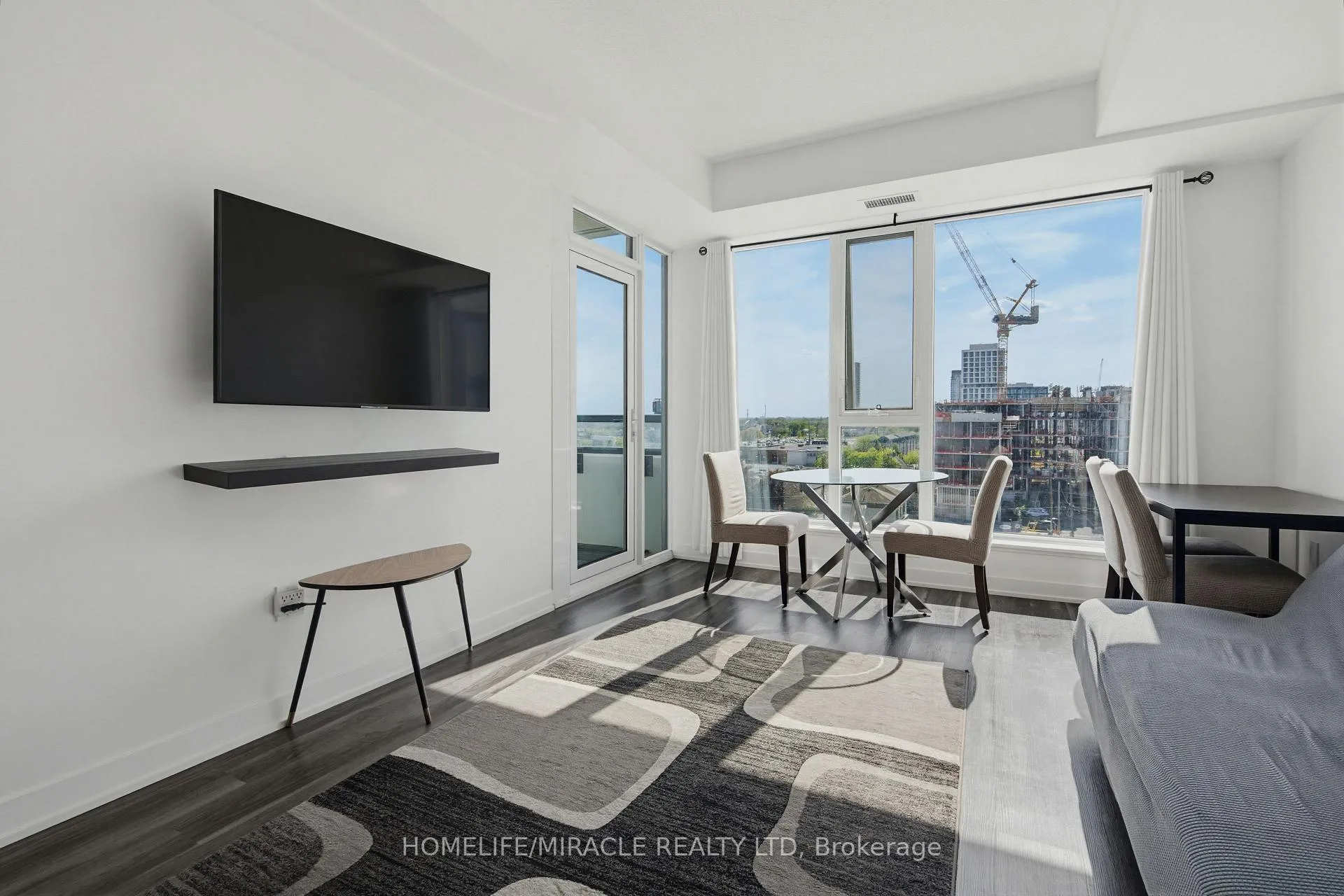 Photo 10 of Unit 605, 859 The Queensway, Etobicoke, Stonegate-Queensway — HOMEH