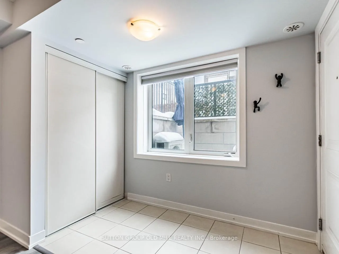 Photo 4 of Unit 301, 6 Drummond Street, Etobicoke, Mimico — HOMEH
