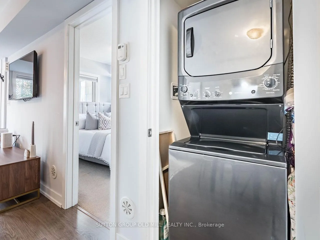 Photo 19 of Unit 301, 6 Drummond Street, Etobicoke, Mimico — HOMEH