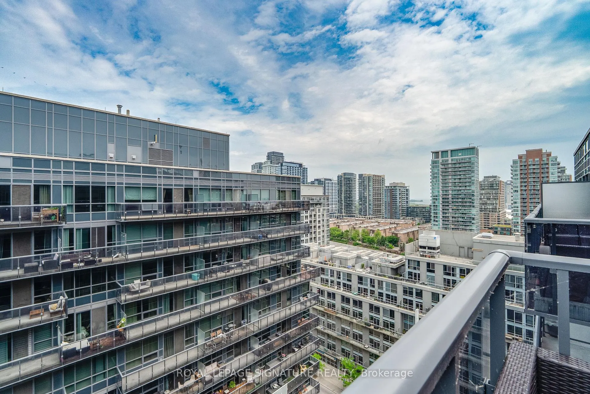 Photo 8 of Unit Ph31, 1030 King Street W, Toronto, Niagara — HOMEH
