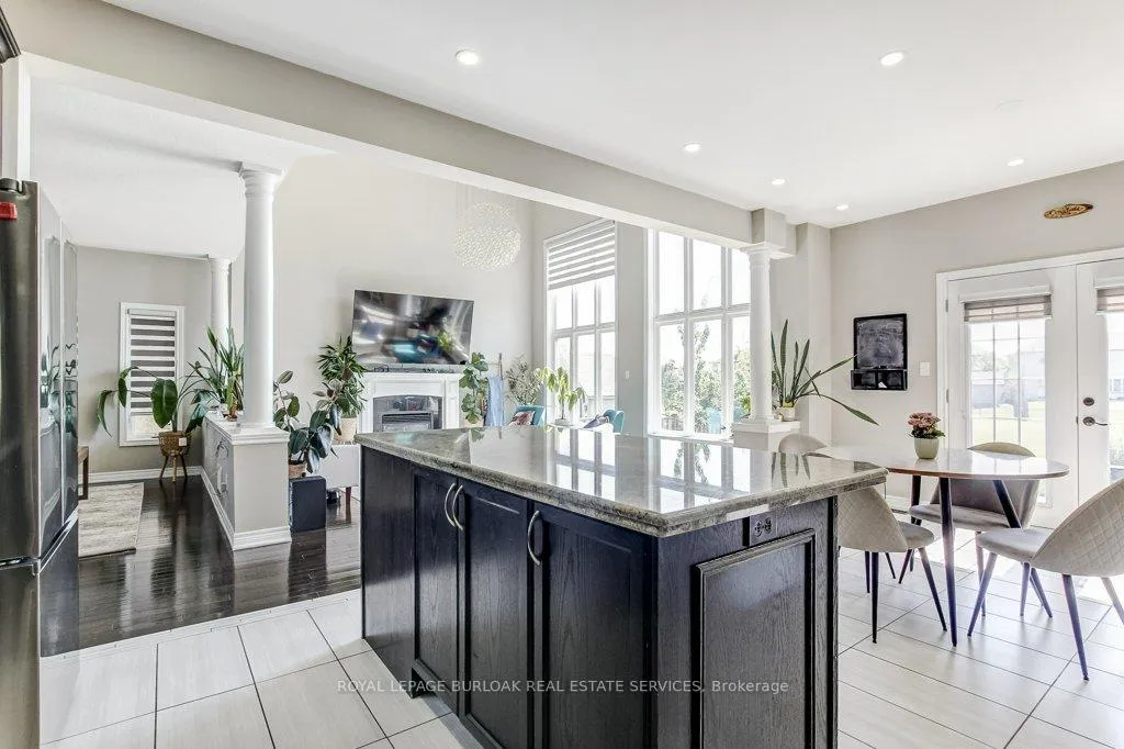 Photo 18 of 182 Fair Street, Hamilton, Meadowlands — HOMEH