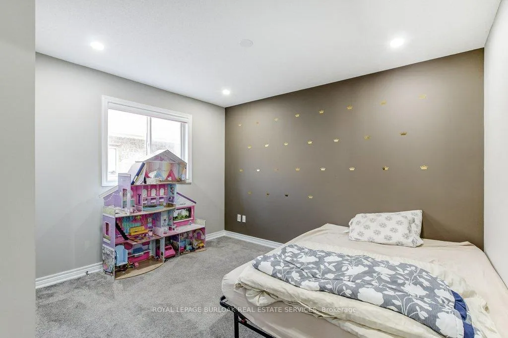 Photo 26 of 182 Fair Street, Hamilton, Meadowlands — HOMEH