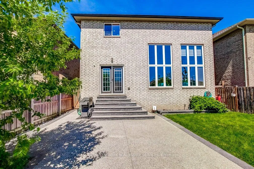 Photo 42 of 182 Fair Street, Hamilton, Meadowlands — HOMEH