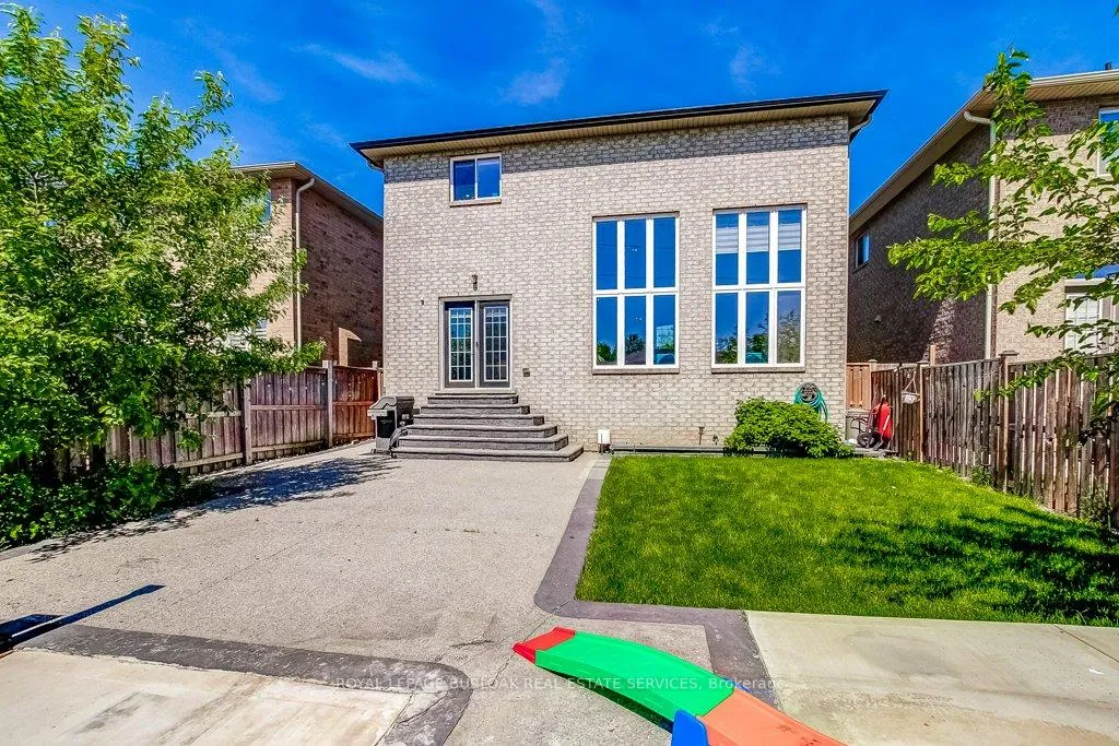 Photo 44 of 182 Fair Street, Hamilton, Meadowlands — HOMEH
