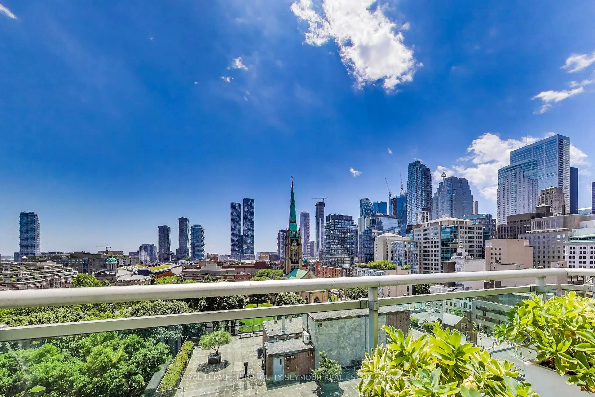 Photo 11 of Unit PH3, 77 Lombard Street, Toronto, Church-Yonge Corridor — HOMEH