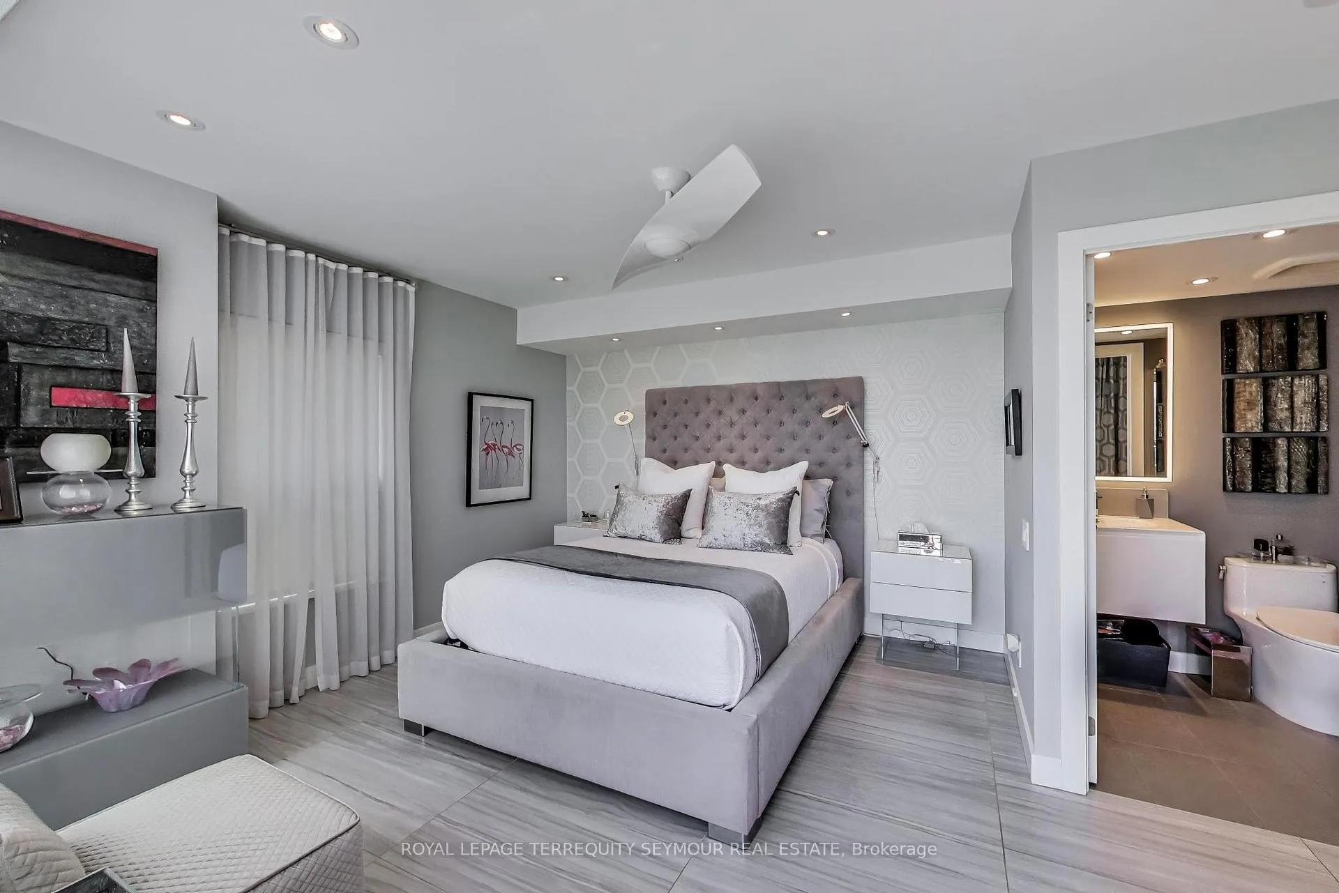 Photo 12 of Unit PH3, 77 Lombard Street, Toronto, Church-Yonge Corridor — HOMEH