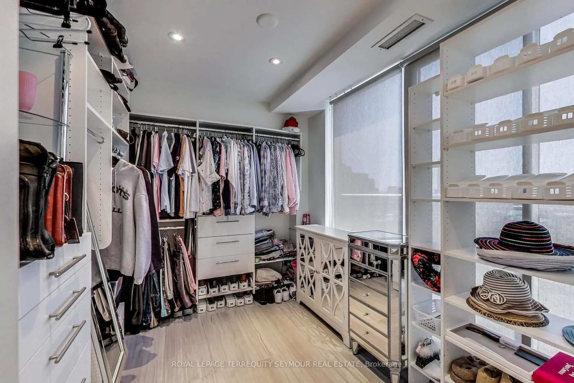 Photo 16 of Unit PH3, 77 Lombard Street, Toronto, Church-Yonge Corridor — HOMEH