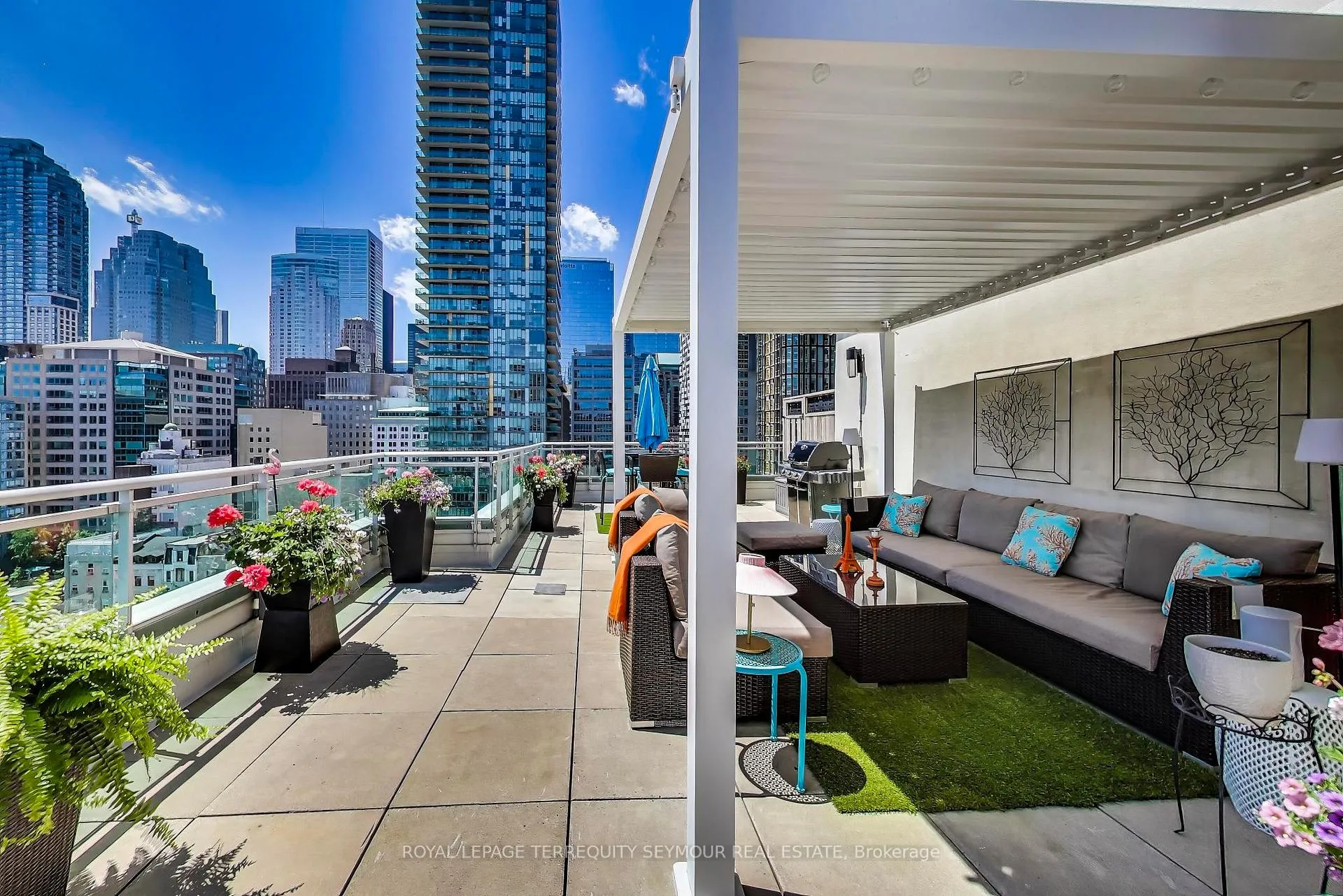 Photo 21 of Unit PH3, 77 Lombard Street, Toronto, Church-Yonge Corridor — HOMEH