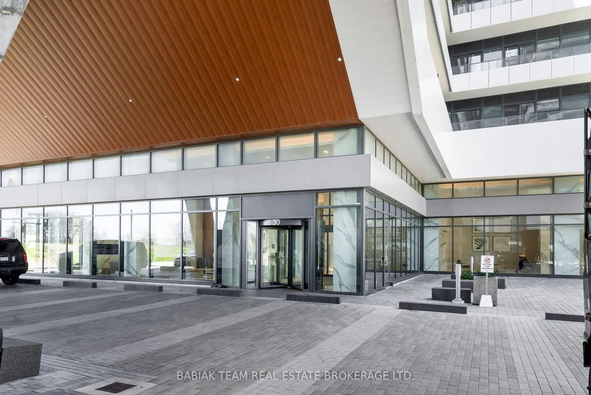 Photo 3 of Unit 1712, 30 Shore Breeze Drive, Etobicoke, Mimico — HOMEH