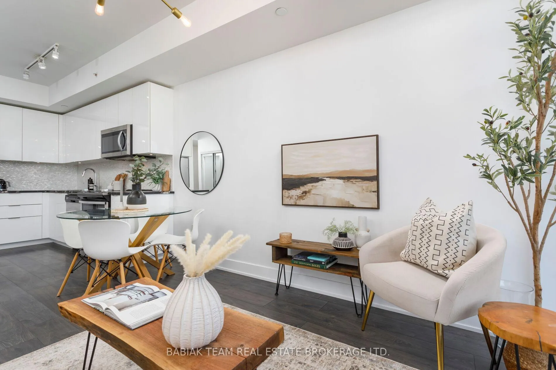 Photo 14 of Unit 1712, 30 Shore Breeze Drive, Etobicoke, Mimico — HOMEH