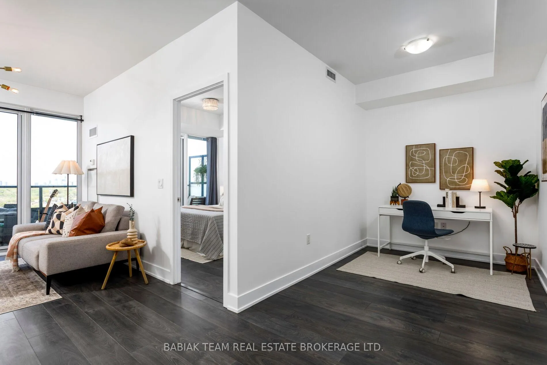 Photo 15 of Unit 1712, 30 Shore Breeze Drive, Etobicoke, Mimico — HOMEH