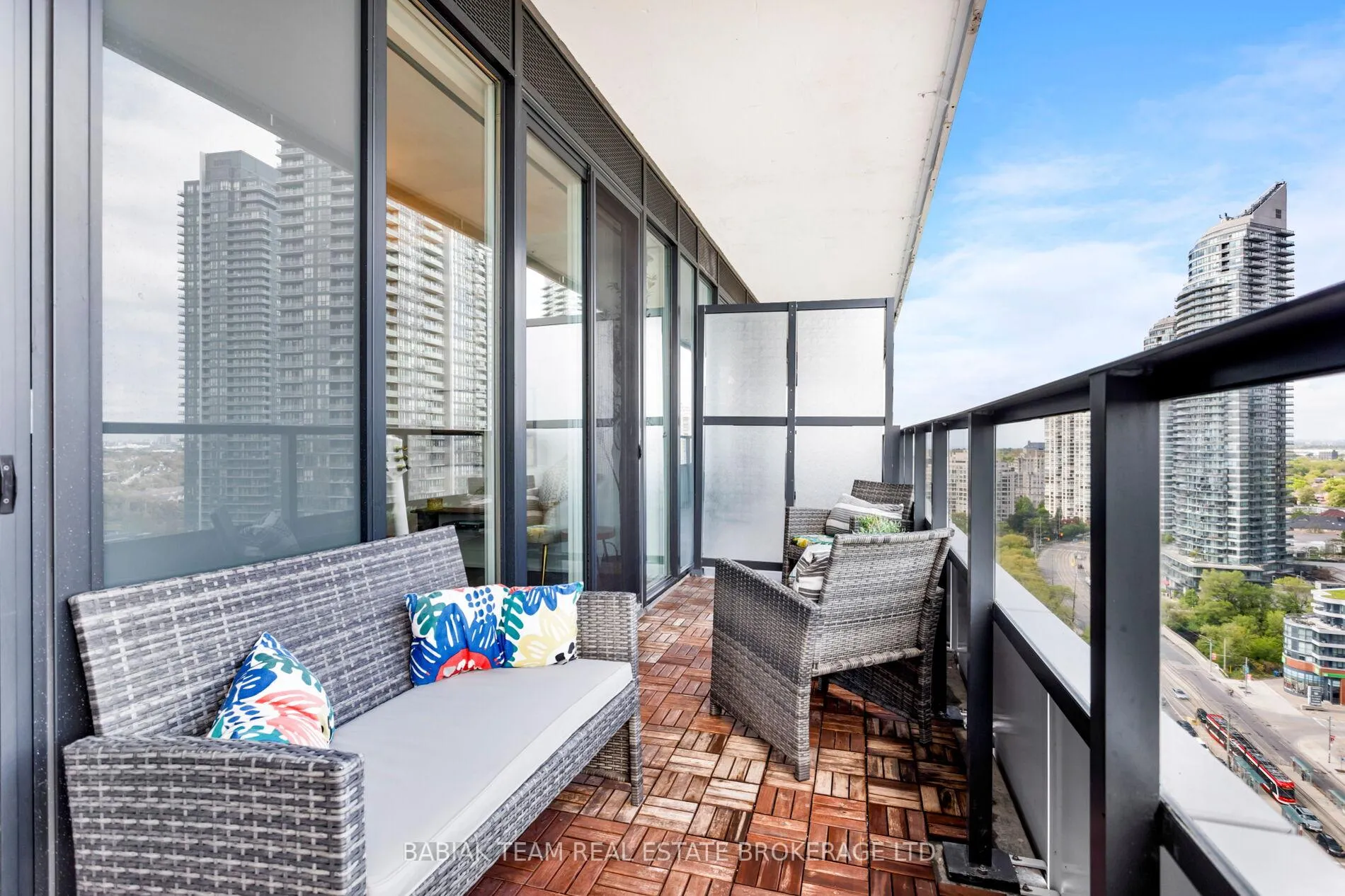 Photo 27 of Unit 1712, 30 Shore Breeze Drive, Etobicoke, Mimico — HOMEH