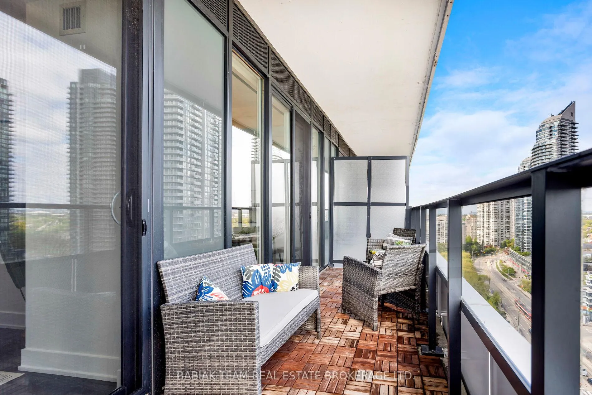 Photo 29 of Unit 1712, 30 Shore Breeze Drive, Etobicoke, Mimico — HOMEH