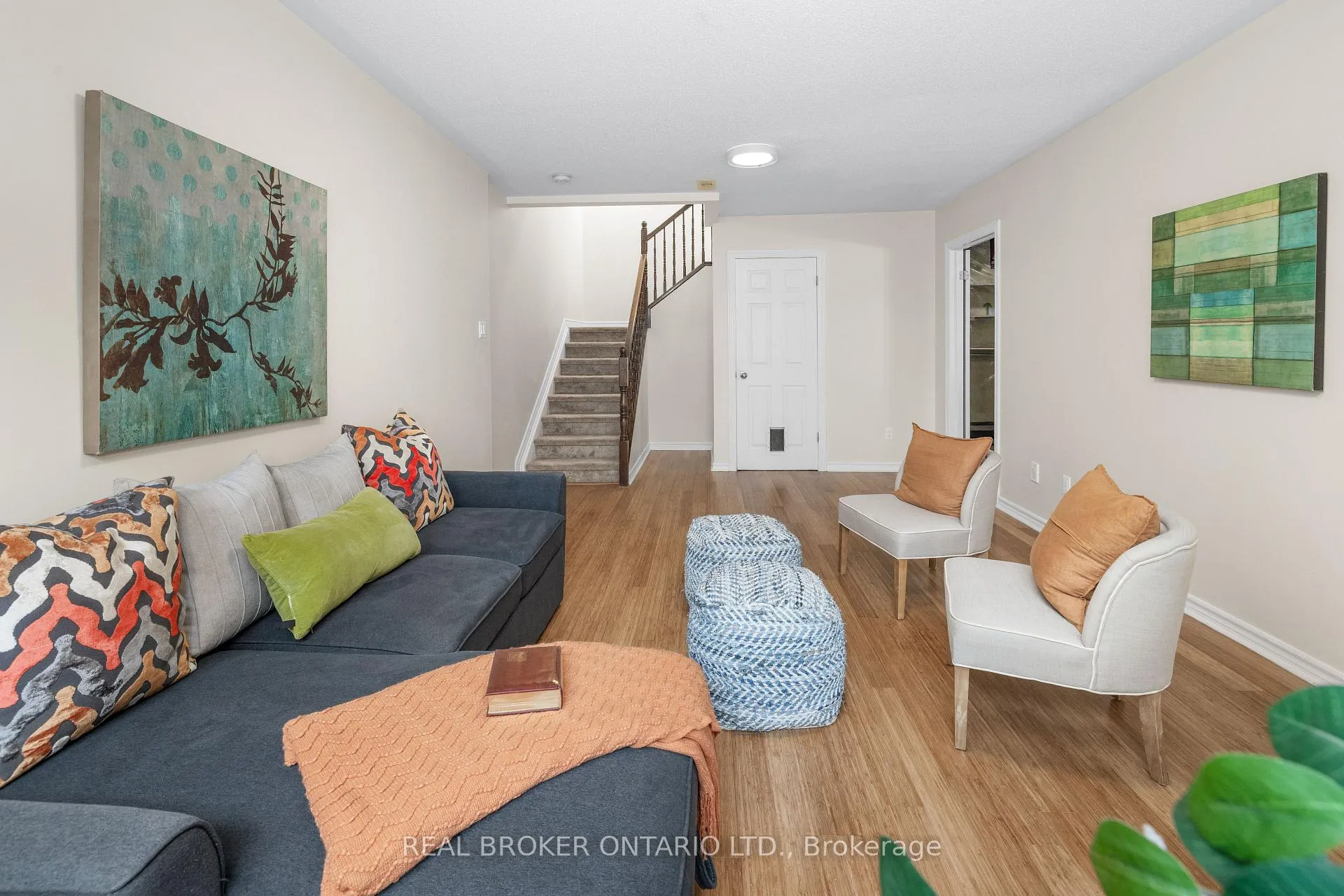 Photo 39 of 124 Silvermoon Crescent, Ottawa, Avalon East — HOMEH