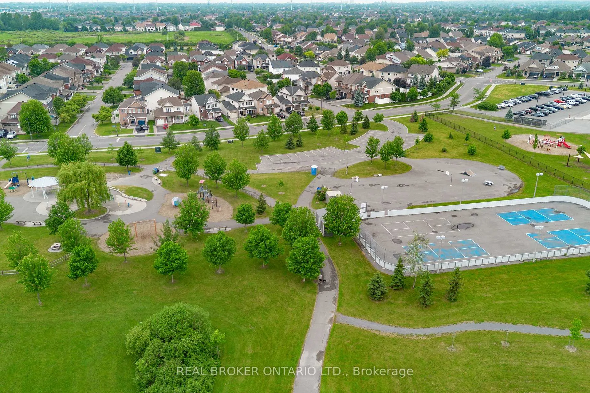 Photo 46 of 124 Silvermoon Crescent, Ottawa, Avalon East — HOMEH