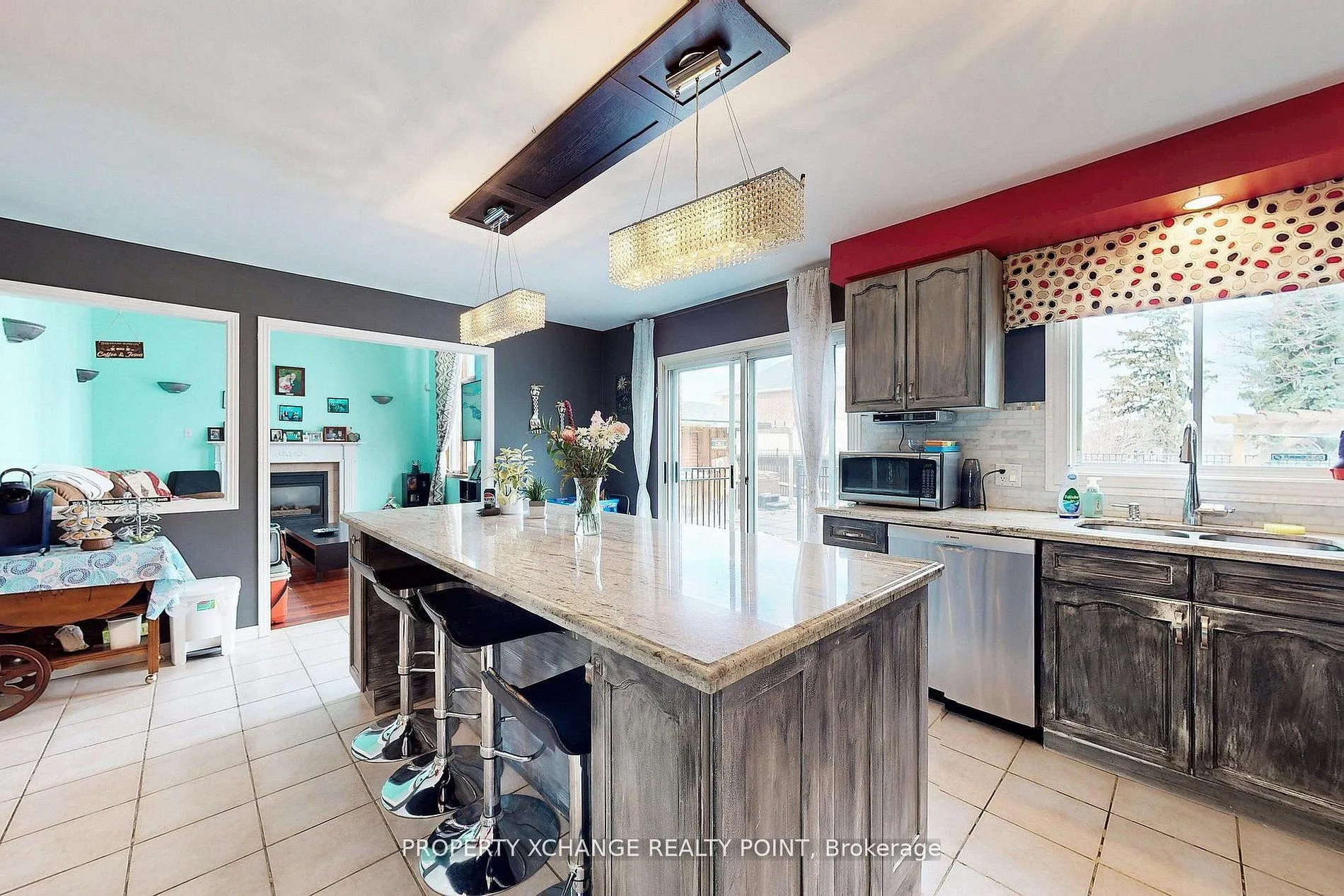 Photo 10 of 69 Jacqueline Boulevard, Hamilton, Allison — HOMEH