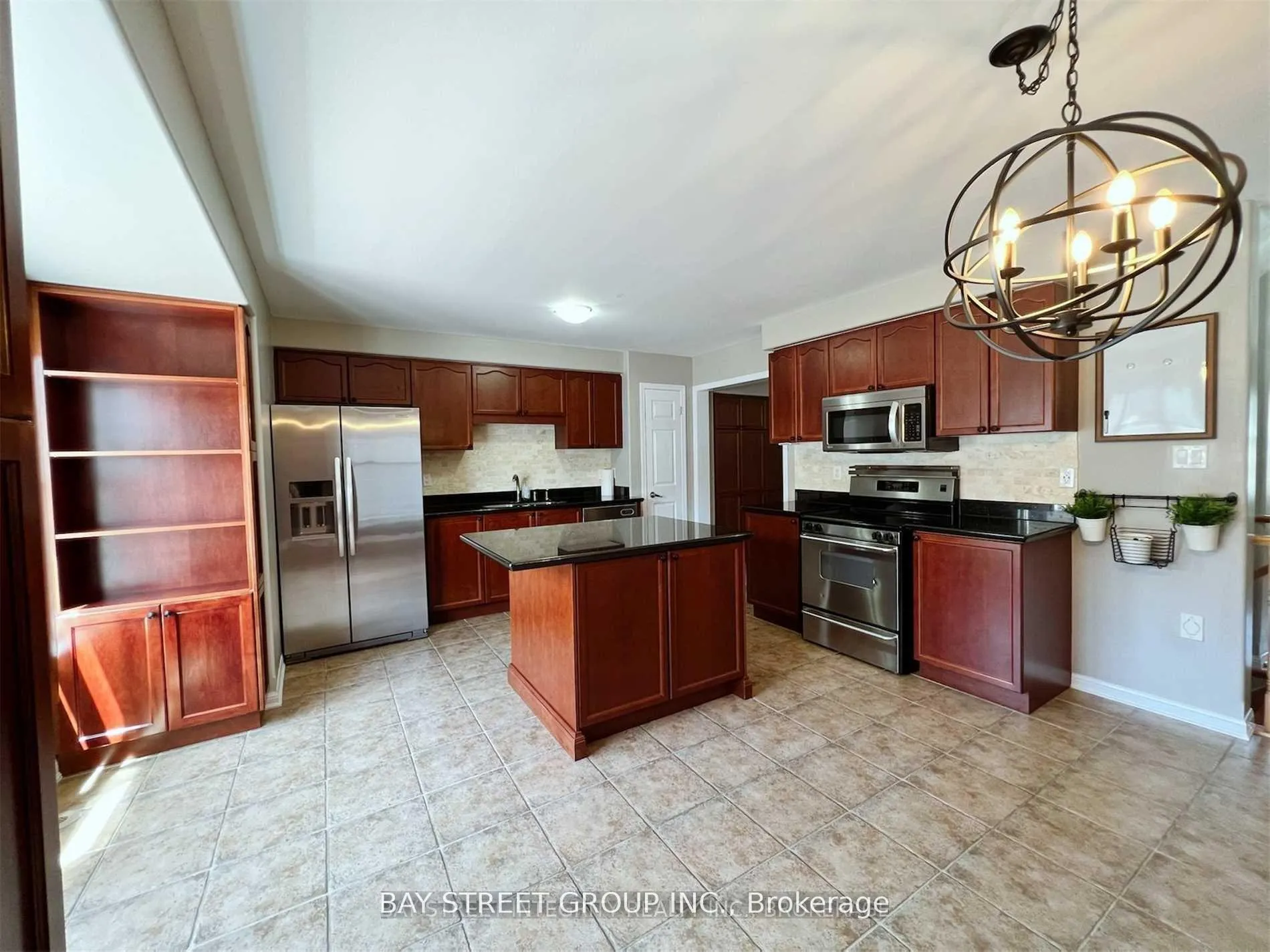 Photo 3 of 656 Holly Avenue, Milton, Coates — HOMEH