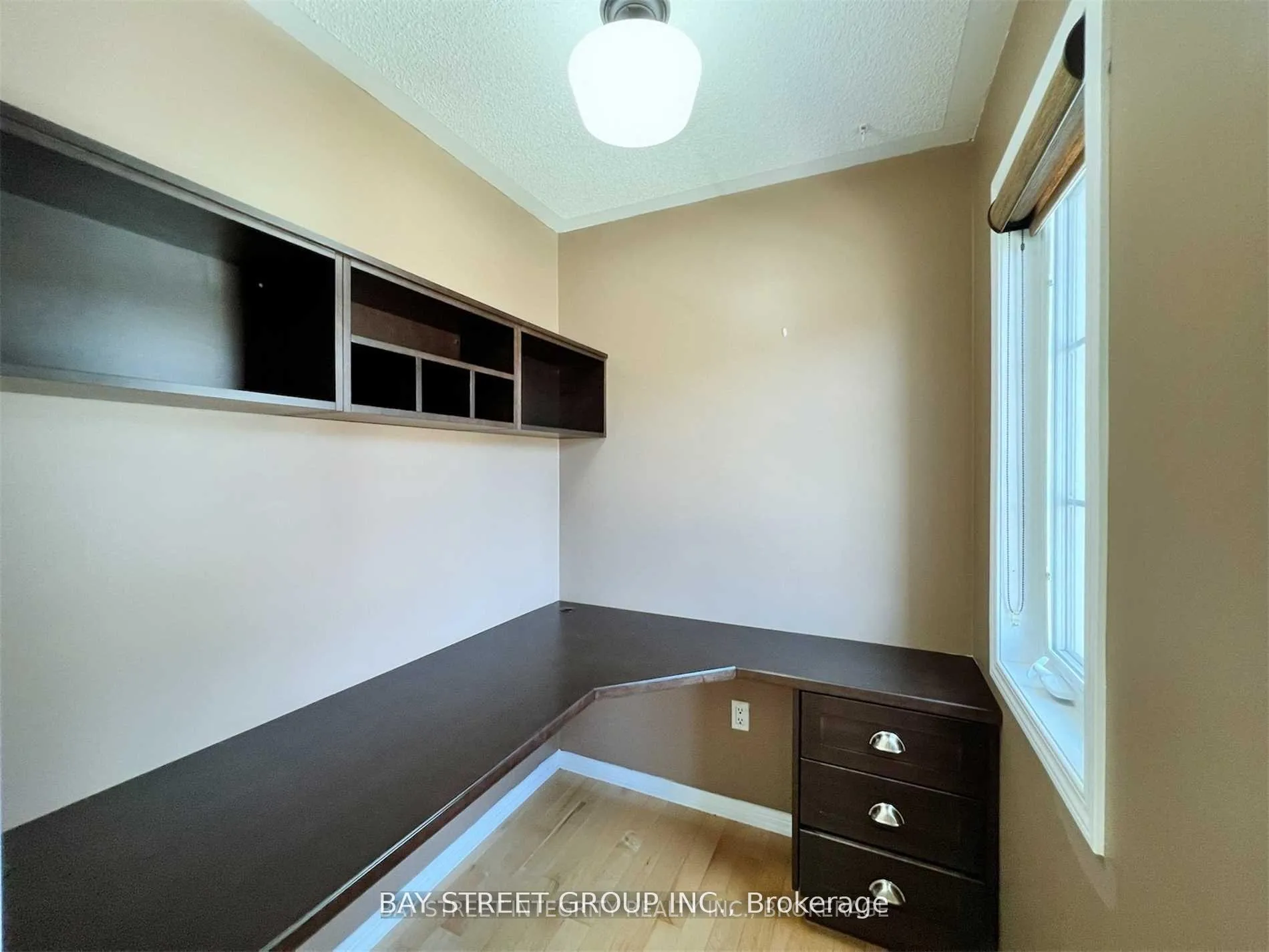 Photo 5 of 656 Holly Avenue, Milton, Coates — HOMEH
