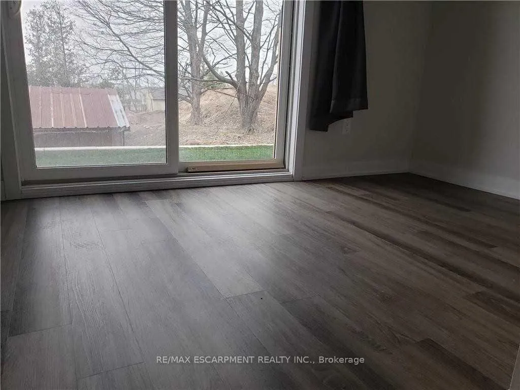 Photo 17 of 15 Muhollard Lane, Hamilton, Ancaster — HOMEH