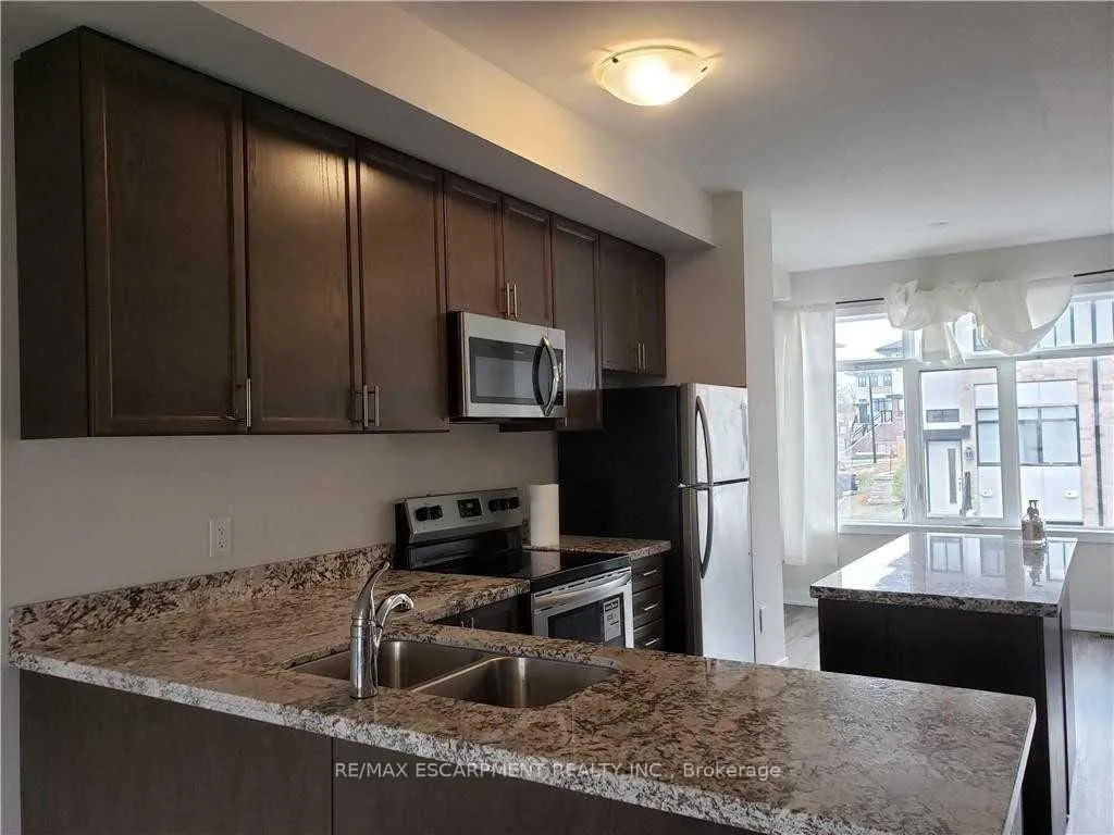Photo 21 of 15 Muhollard Lane, Hamilton, Ancaster — HOMEH