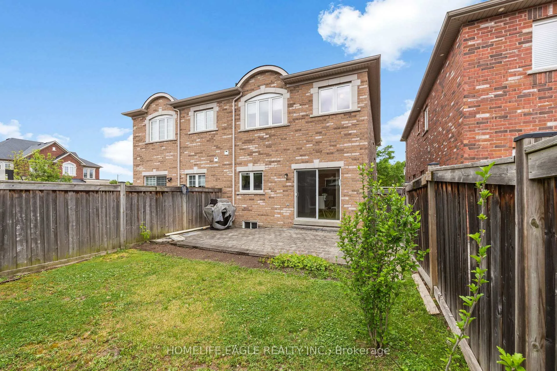 Photo 20 of 19 Gentile Circle, Vaughan, Elder Mills — HOMEH