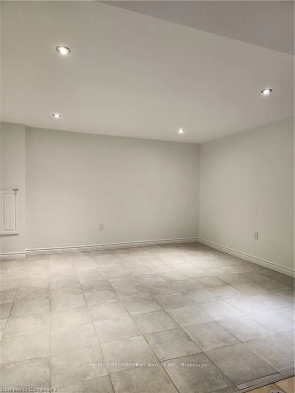 Photo 5 of Unit Lower, 26 Stewart Avenue, Thorold, Thorold Downtown — HOMEH