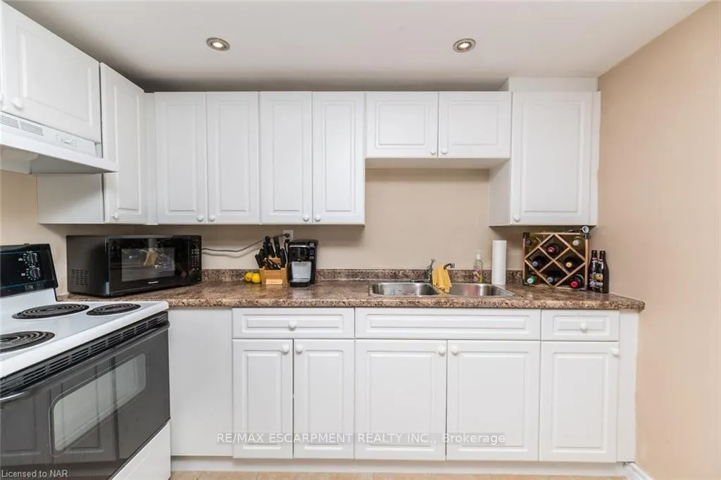 Photo 12 of Unit Lower, 26 Stewart Avenue, Thorold, Thorold Downtown — HOMEH