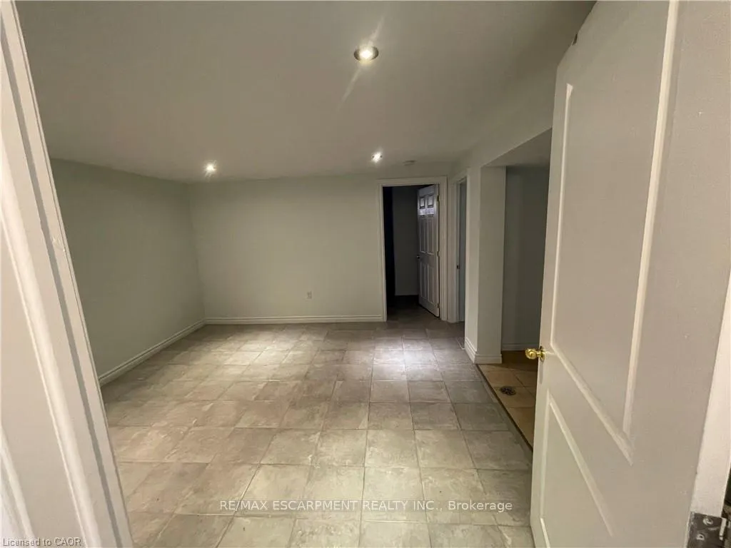 Photo 14 of Unit Lower, 26 Stewart Avenue, Thorold, Thorold Downtown — HOMEH