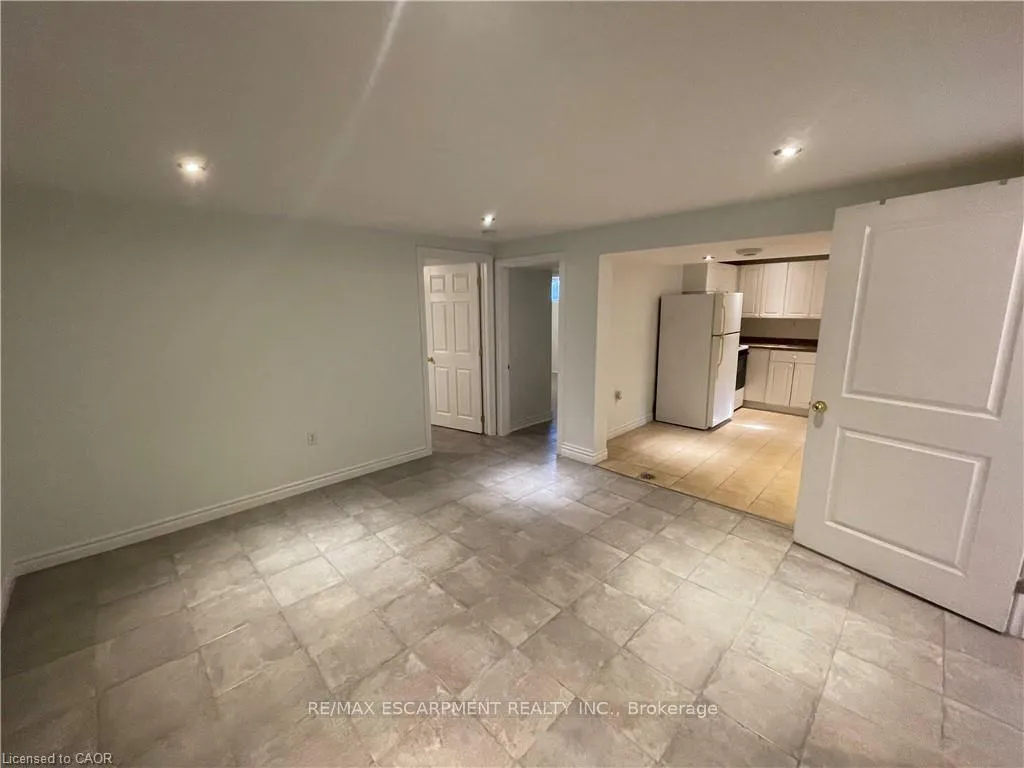 Photo 15 of Unit Lower, 26 Stewart Avenue, Thorold, Thorold Downtown — HOMEH