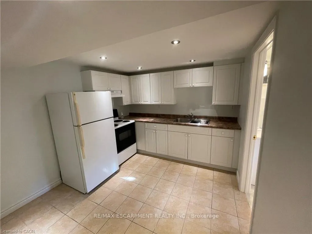 Photo 17 of Unit Lower, 26 Stewart Avenue, Thorold, Thorold Downtown — HOMEH