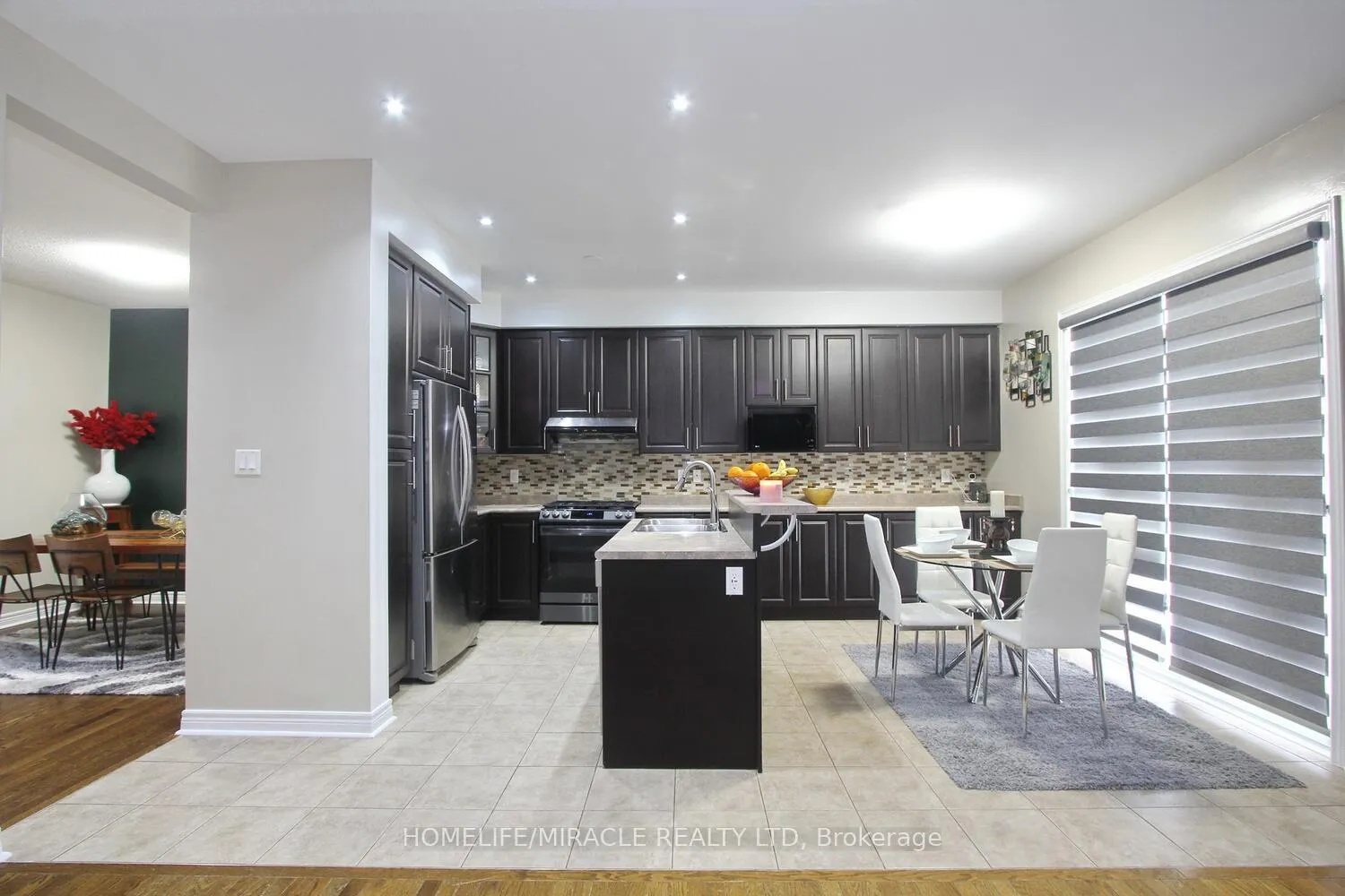 Photo 14 of 11 Bluffmeadow Street, Brampton, Bram East — HOMEH