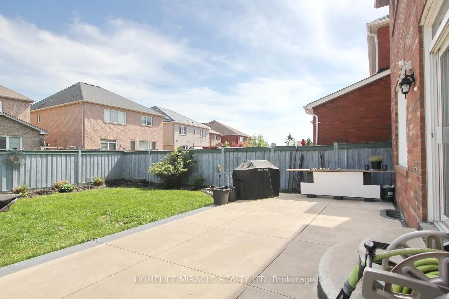 Photo 45 of 11 Bluffmeadow Street, Brampton, Bram East — HOMEH