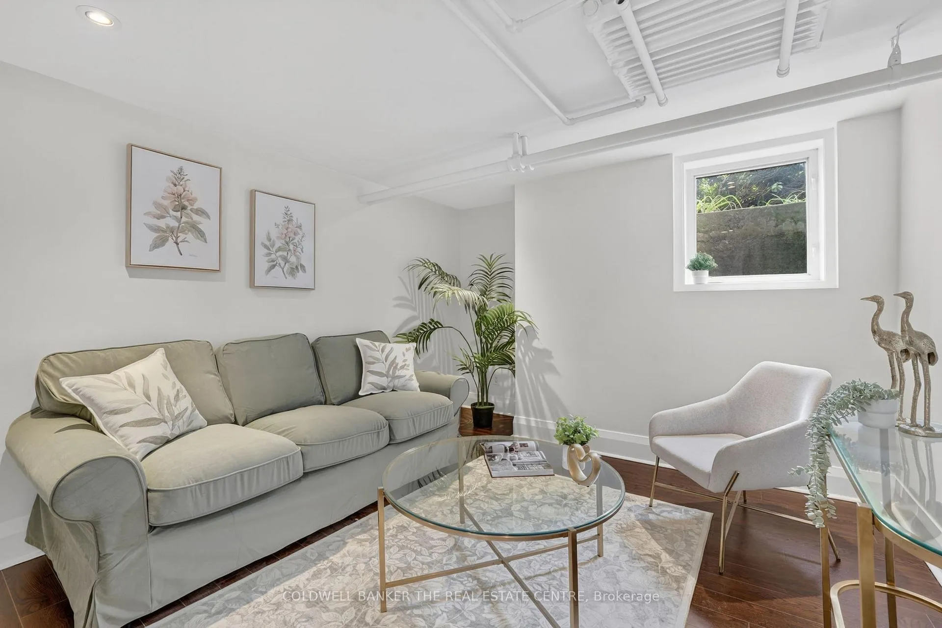 Photo 5 of Unit B, 93B Douglas Crescent, Toronto, Leaside — HOMEH