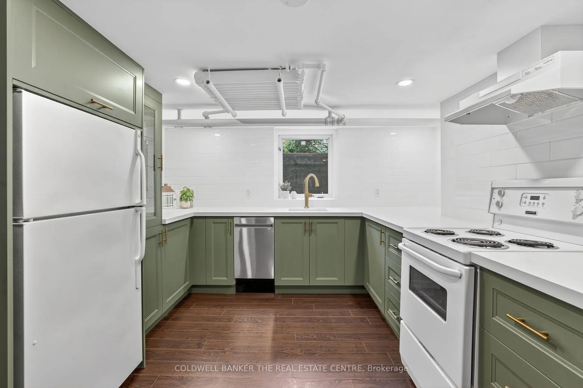 Photo 9 of Unit B, 93B Douglas Crescent, Toronto, Leaside — HOMEH