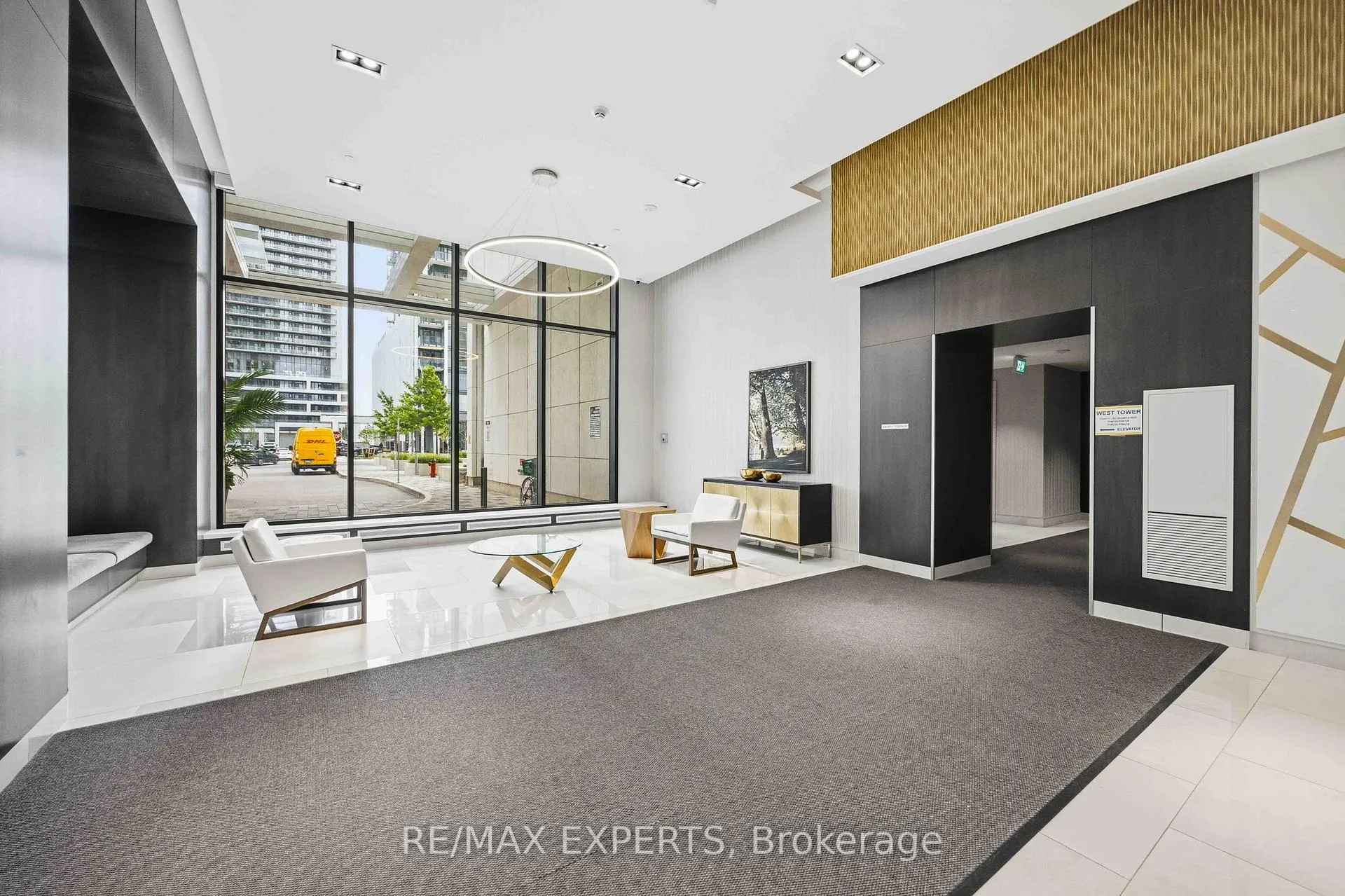 Photo 4 of Unit 2025, 9000 Jane Street, Vaughan, Vellore Village — HOMEH