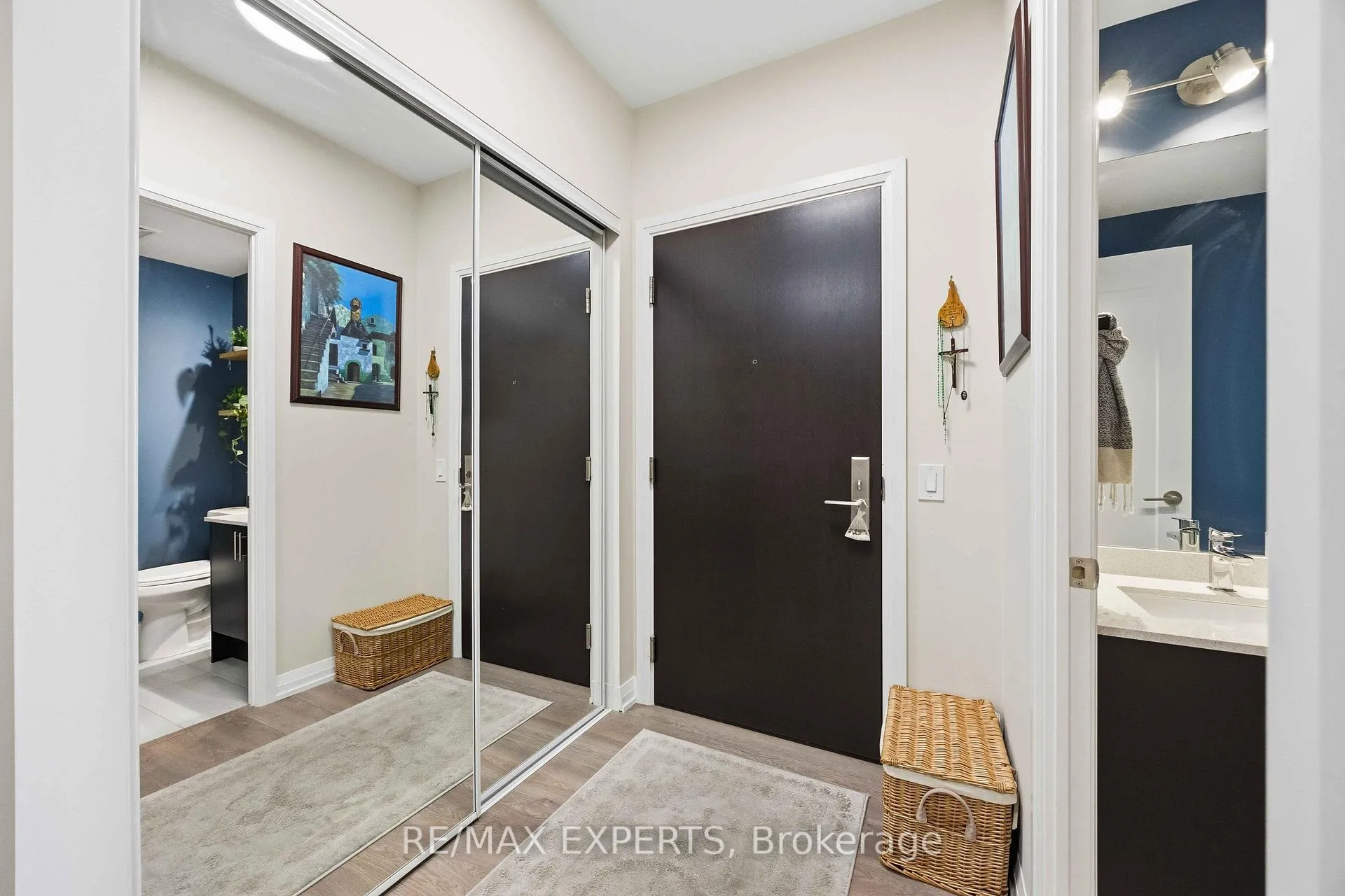 Photo 10 of Unit 2025, 9000 Jane Street, Vaughan, Vellore Village — HOMEH