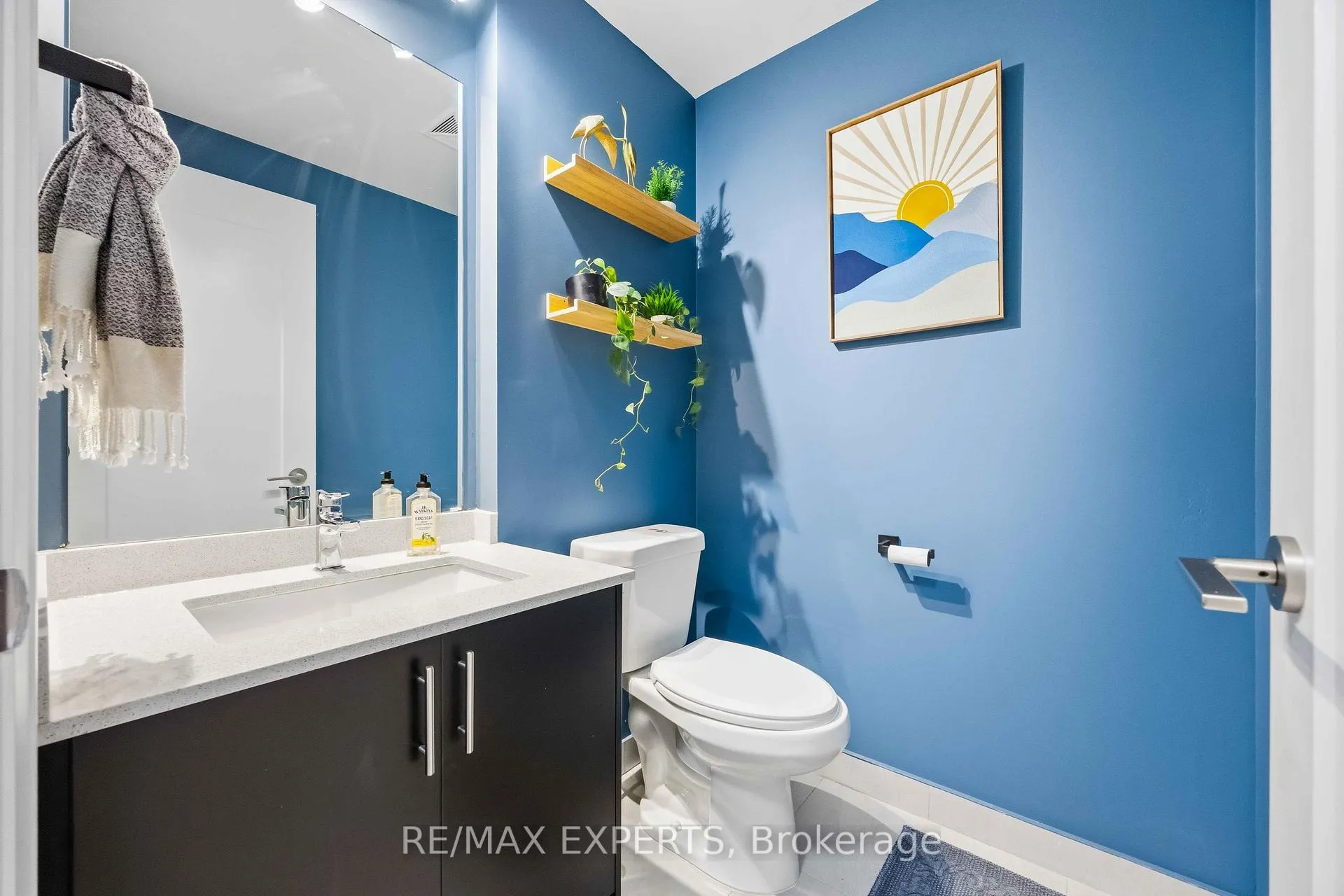 Photo 11 of Unit 2025, 9000 Jane Street, Vaughan, Vellore Village — HOMEH