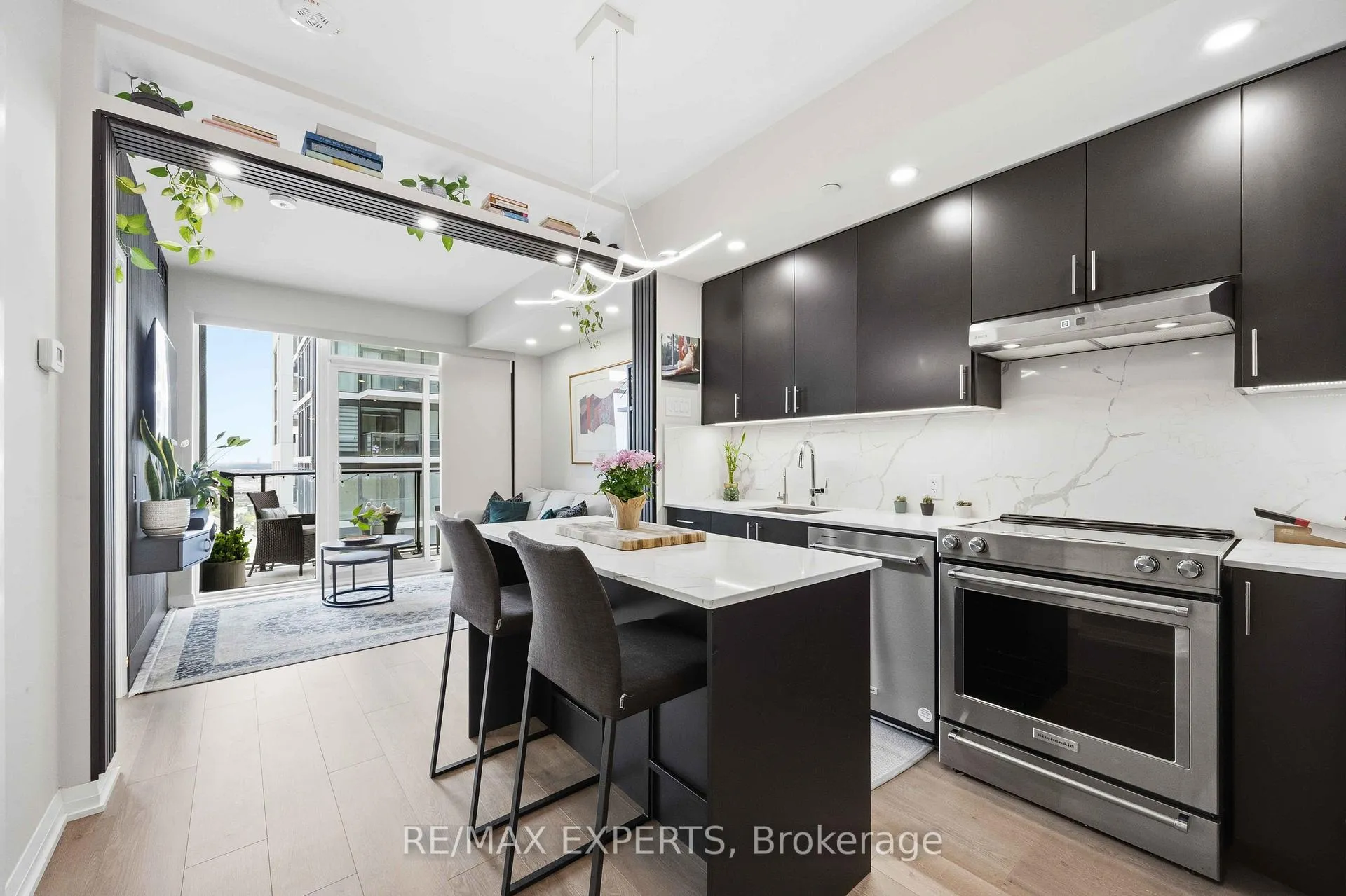 Photo 16 of Unit 2025, 9000 Jane Street, Vaughan, Vellore Village — HOMEH
