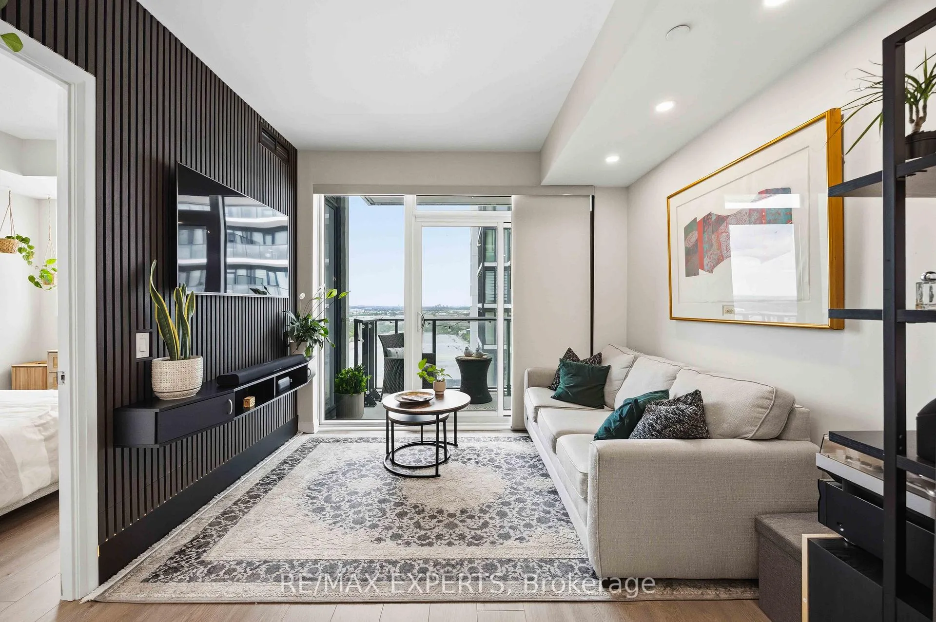 Photo 25 of Unit 2025, 9000 Jane Street, Vaughan, Vellore Village — HOMEH
