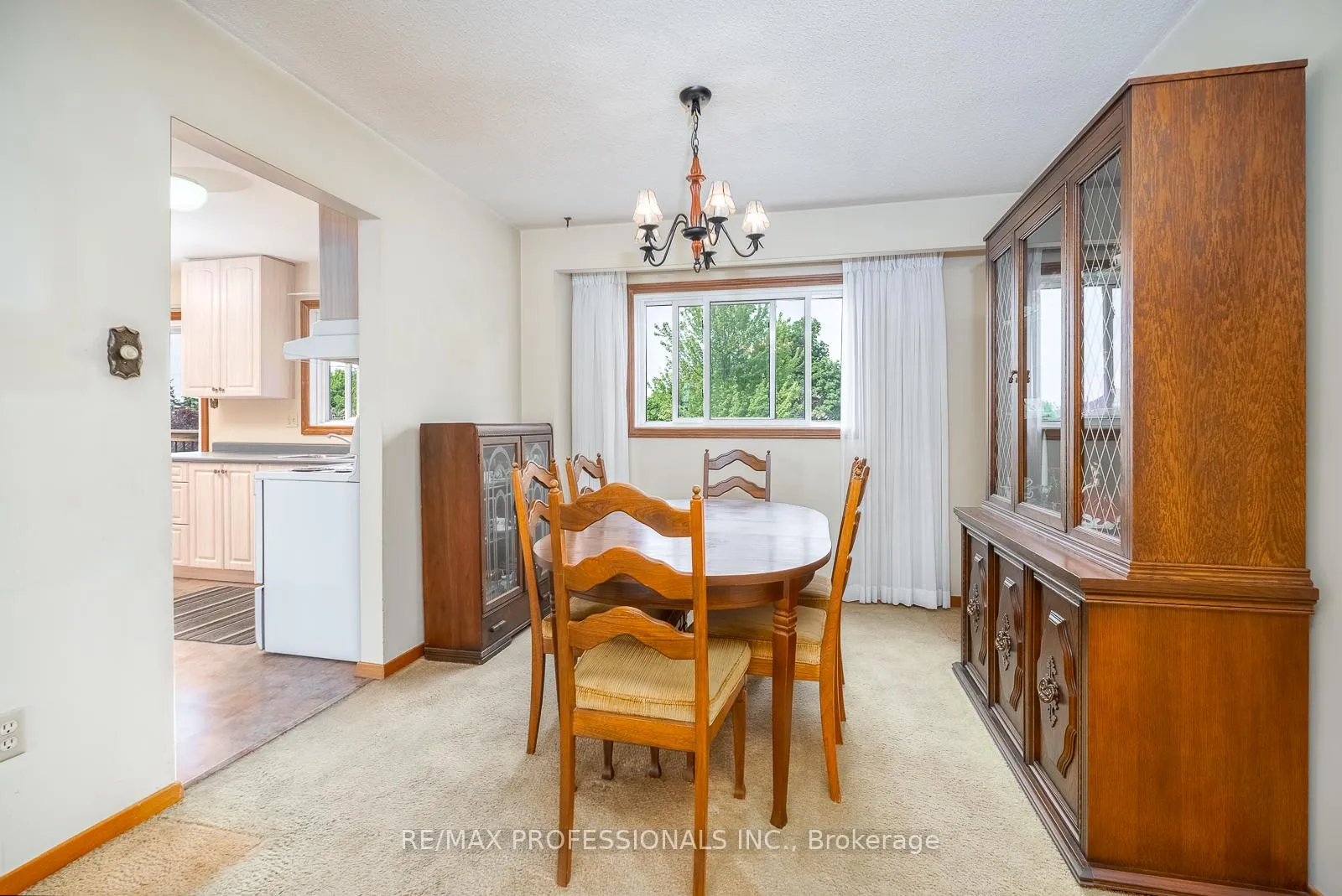 Photo 13 of 24 Hawkstone Crescent, Whitby, Blue Grass Meadows — HOMEH