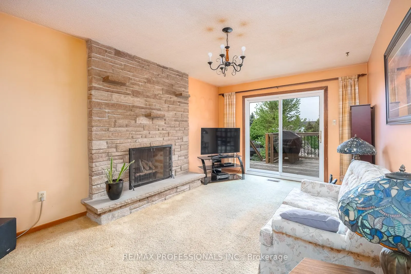 Photo 25 of 24 Hawkstone Crescent, Whitby, Blue Grass Meadows — HOMEH