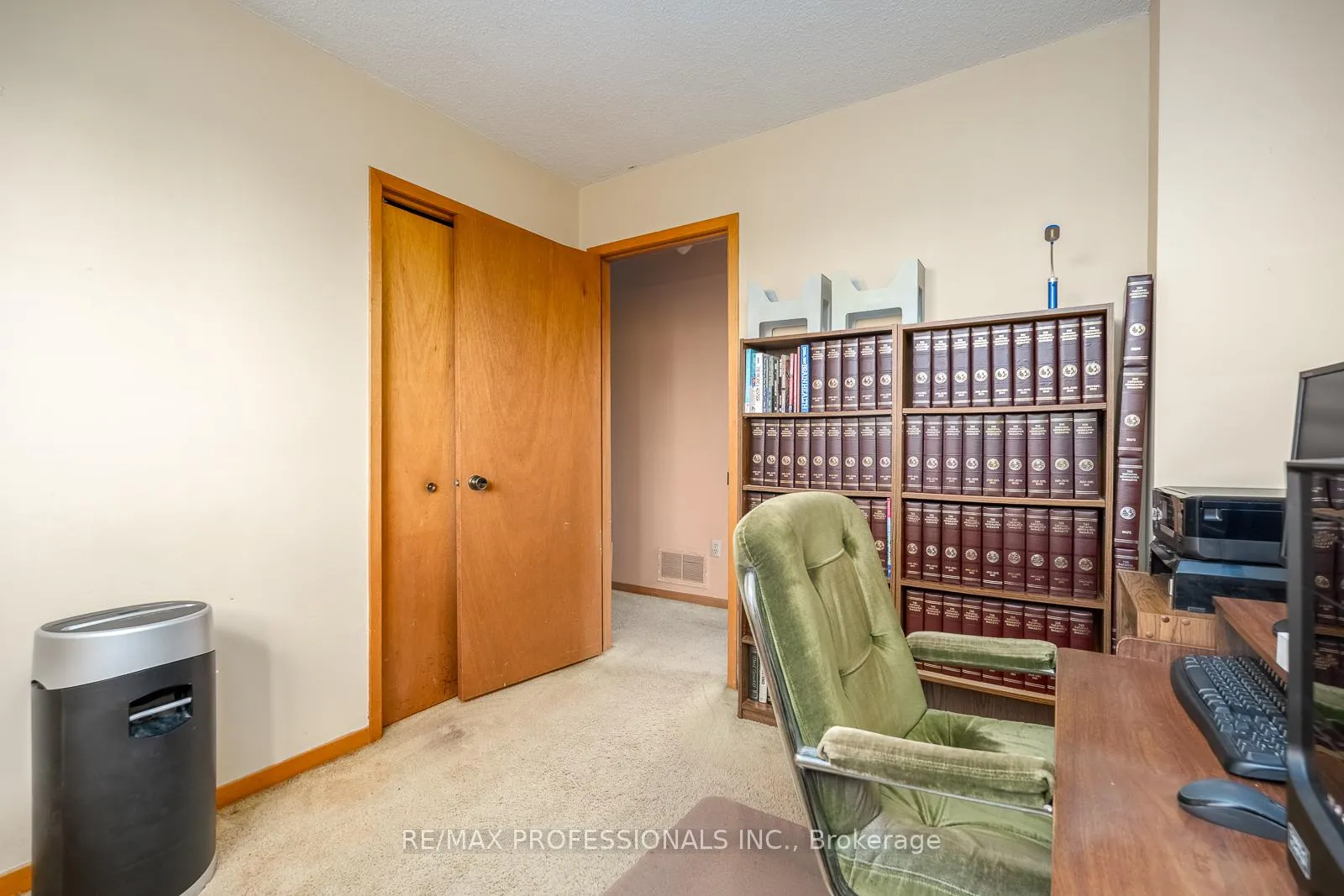 Photo 40 of 24 Hawkstone Crescent, Whitby, Blue Grass Meadows — HOMEH