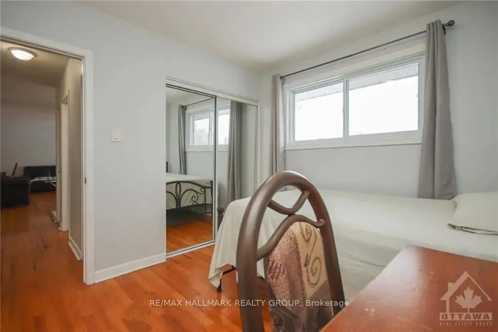 Photo 18 of 45 Hilliard Avenue, Ottawa, City View/Skyline/Fisher Heights/Parkwood Hills — HOMEH