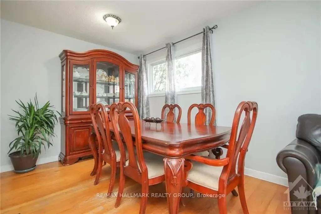 Photo 24 of 45 Hilliard Avenue, Ottawa, City View/Skyline/Fisher Heights/Parkwood Hills — HOMEH