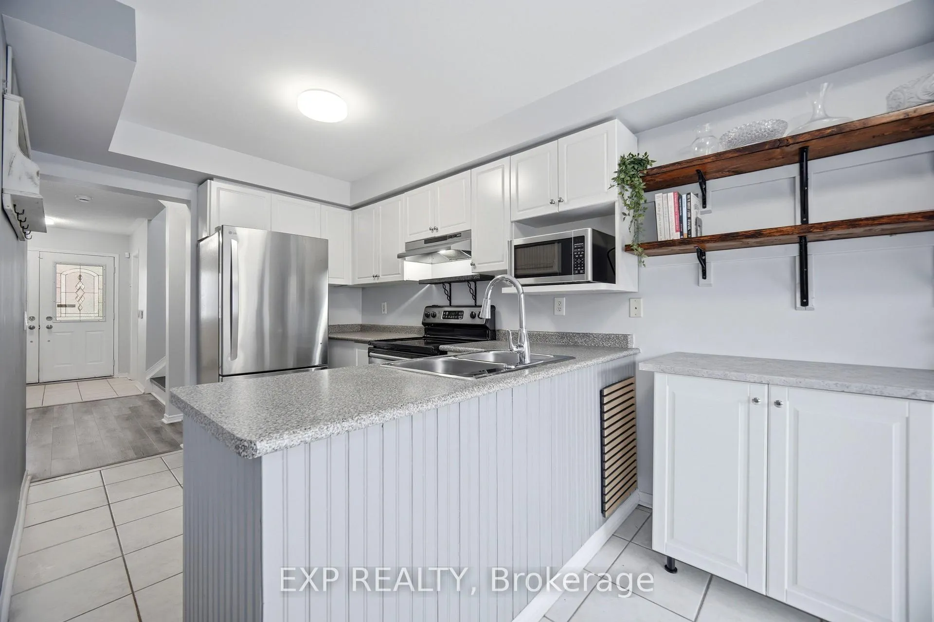 Photo 15 of 159 Hanton Crescent, Caledon, Bolton East — HOMEH