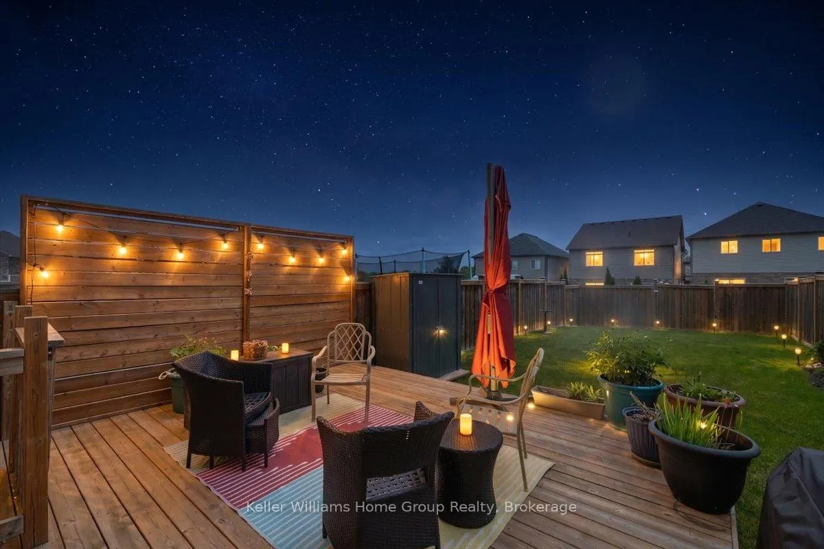 Photo 2 of 12 Ambrous Crescent, Guelph, Kortright East — HOMEH