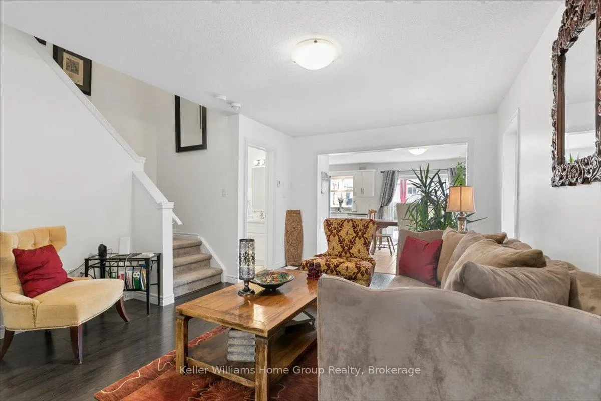 Photo 6 of 12 Ambrous Crescent, Guelph, Kortright East — HOMEH