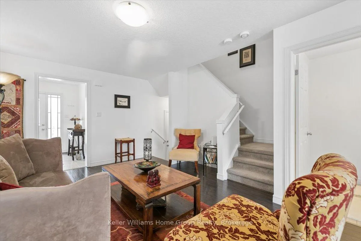 Photo 8 of 12 Ambrous Crescent, Guelph, Kortright East — HOMEH