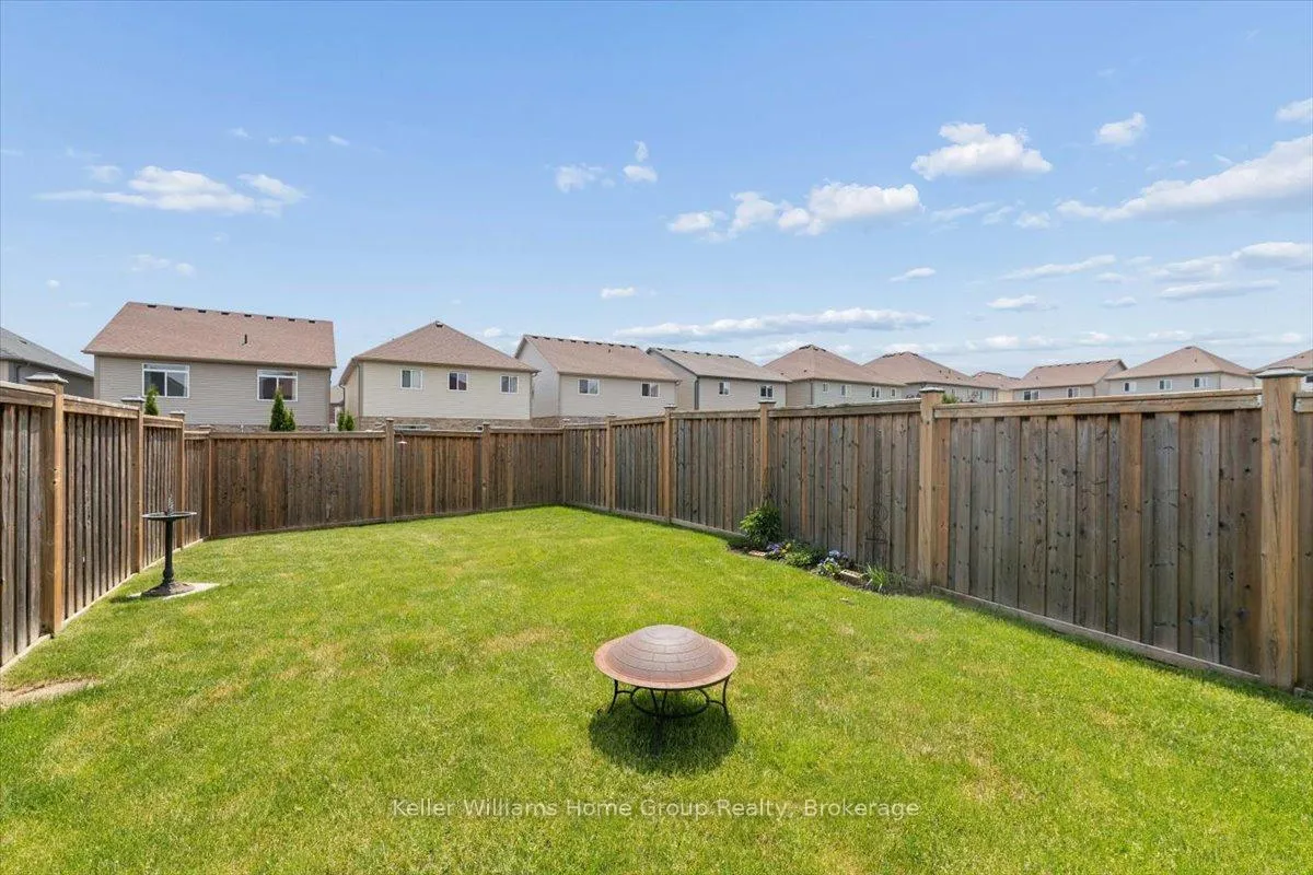 Photo 31 of 12 Ambrous Crescent, Guelph, Kortright East — HOMEH